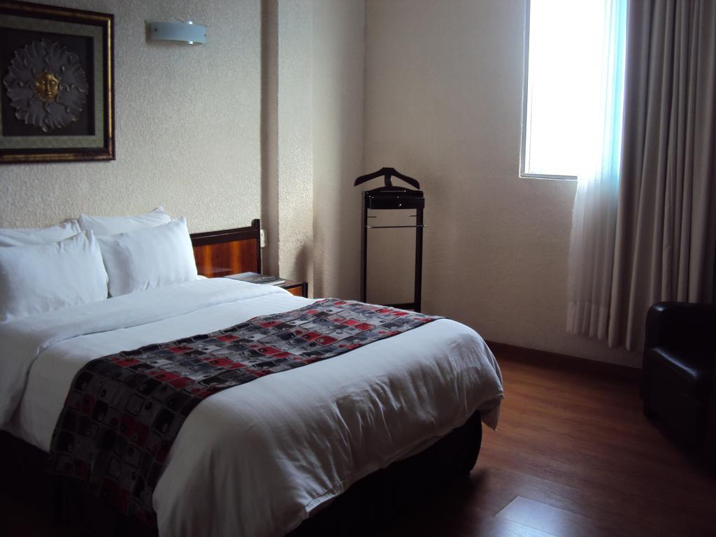 Hotel Trueba Orizaba  Pokoj fotografie